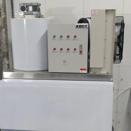 500公斤片冰機交付浙江舟山某水產(chǎn)店